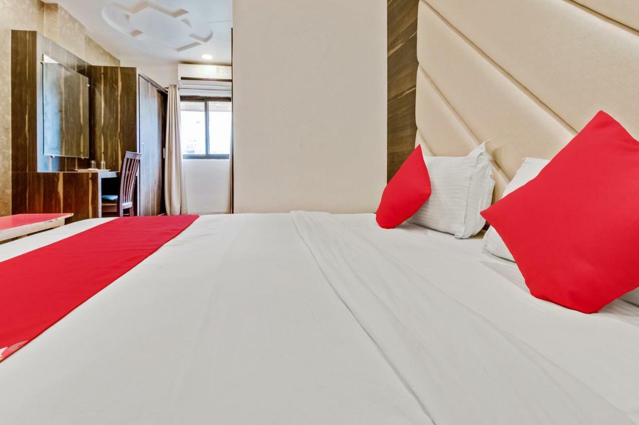 แคปิตัล โอ 47777 โฮเต็ล ลักษมีนารายณ์ Hotel ออรังกาบัด ภายนอก รูปภาพ